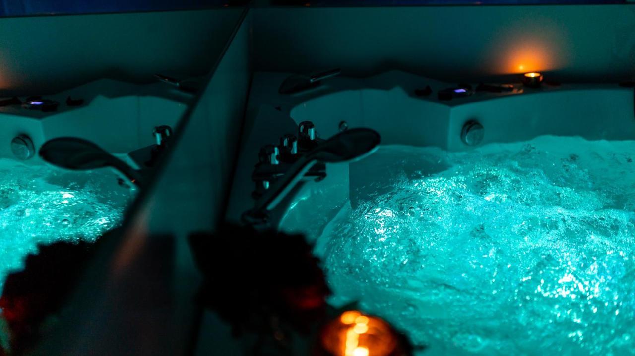 Zamoyskiego Jacuzzi Apartment Krakau Buitenkant foto
